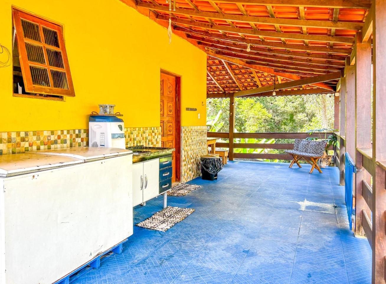 Com Churrasq E Piscina Em Embura Sp