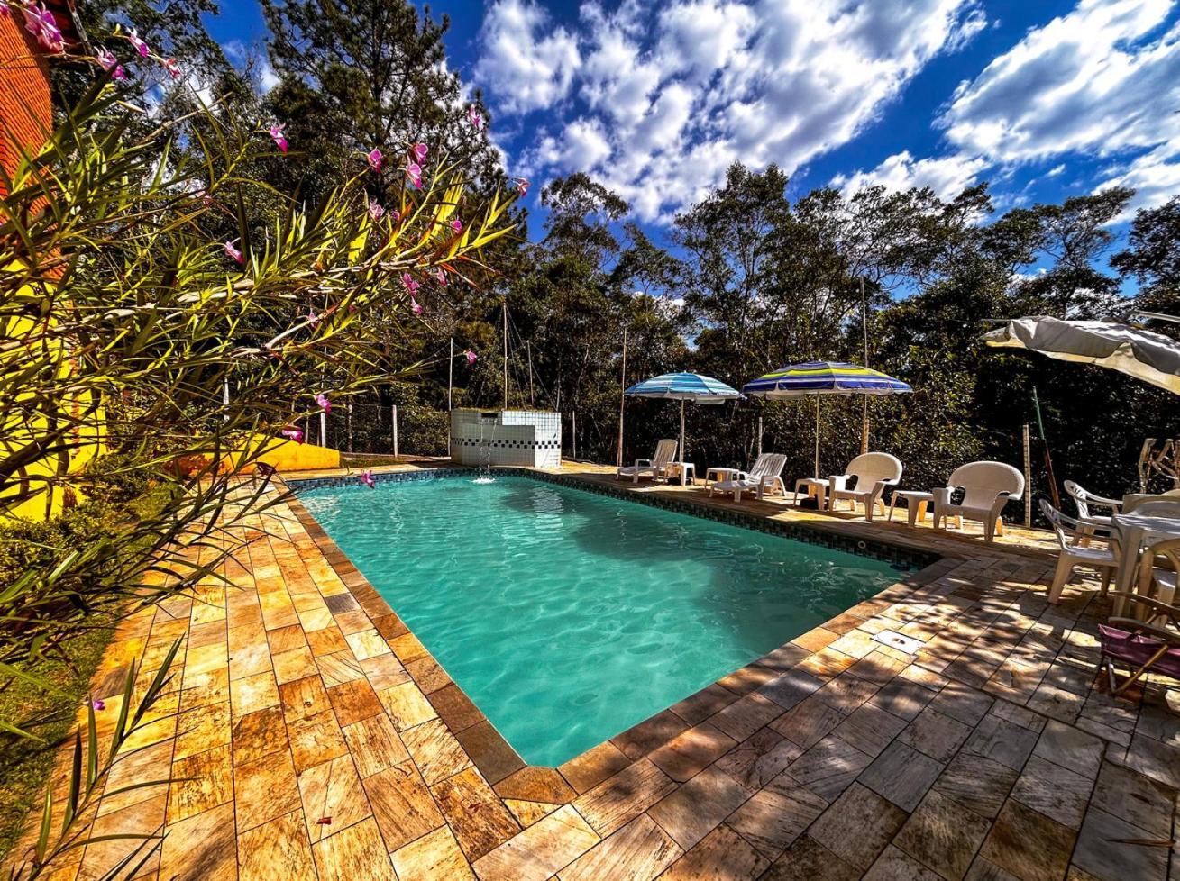 Com Churrasq E Piscina Em Embura Sp São Paulo
